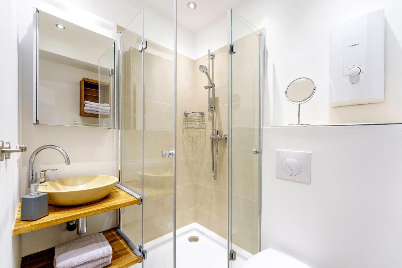 The Koburger Vh, Studio For Up To 4 With High Bed 베를린 외부 사진